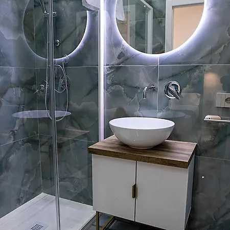 ベッド・アンド・ブレックファスト Dreams & Colors 3*