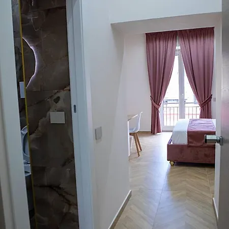 ベッド・アンド・ブレックファスト Dreams & Colors ナポリ